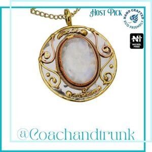 New With Tag Artisan Handcrafted Natural Moonstone Necklace